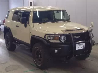 TOYOTA FJ CRUISER