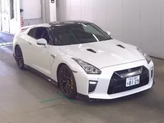 NISSAN GT-R