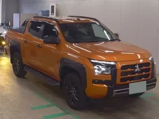 MITSUBISHI TRITON