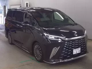 LEXUS LM