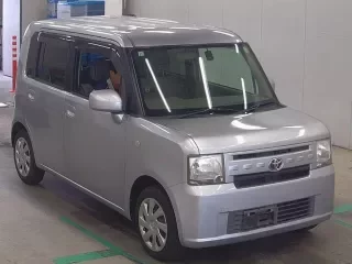 TOYOTA PIXIS SPACE