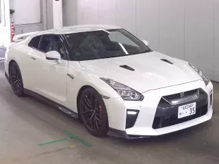 NISSAN GT-R
