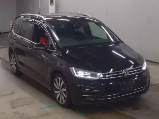VOLKSWAGEN GOLF TOURAN