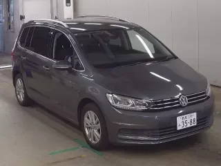VOLKSWAGEN GOLF TOURAN