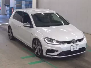 VOLKSWAGEN GOLF R