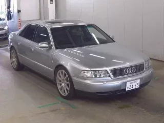 AUDI S8