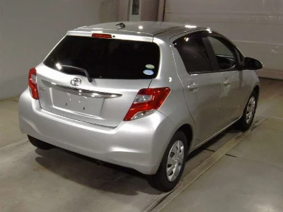 TOYOTA VITZ