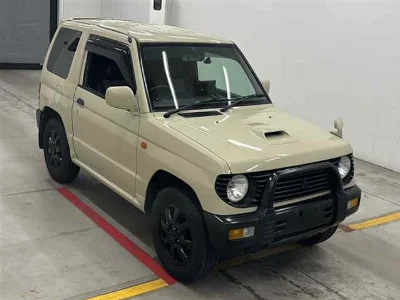 MITSUBISHI PAJERO MINI