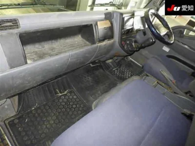 MITSUBISHI CANTER