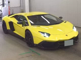 LAMBORGHINI AVENTADOR