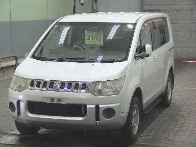 MITSUBISHI DELICA D5