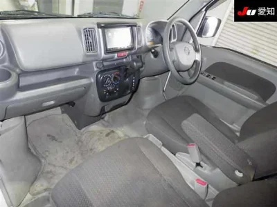 NISSAN CLIPPER VAN