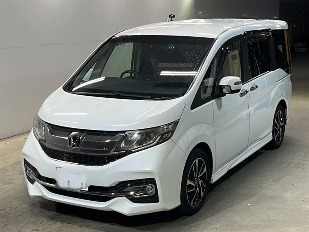 Honda Stepwgn 2016