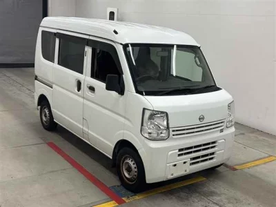 NISSAN CLIPPER VAN