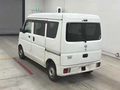 NISSAN CLIPPER VAN