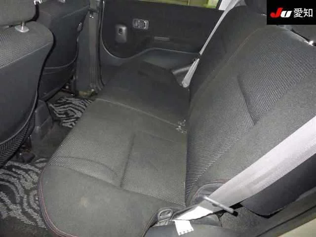 DAIHATSU TERIOS KID