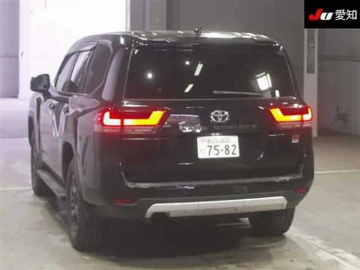 TOYOTA LAND CRUISER