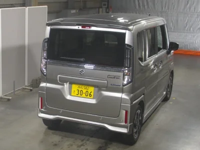 Suzuki Spacia Custom