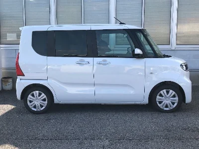 DAIHATSU TANTO 3