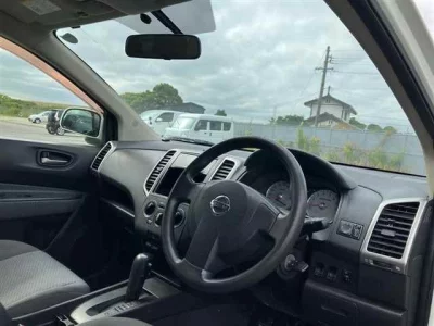 NISSAN WINGROAD