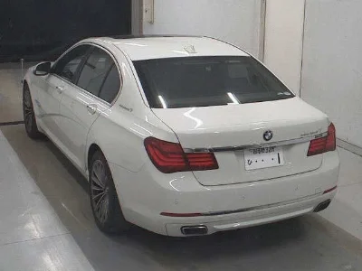 BMW 7 SERIES
