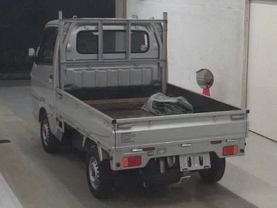 NISSAN CLIPPER TRUCK