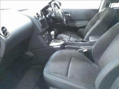 NISSAN DUALIS