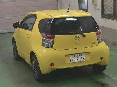 TOYOTA IQ