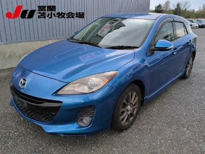MAZDA AXELA
