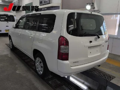 TOYOTA SUCCEED