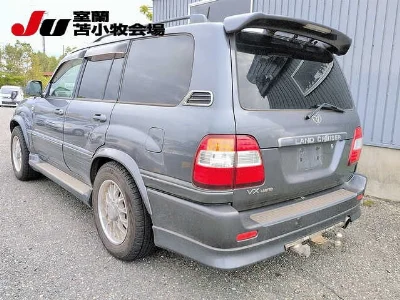 TOYOTA LAND CRUISER