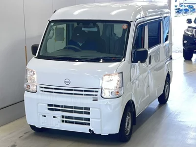 NISSAN CLIPPER VAN