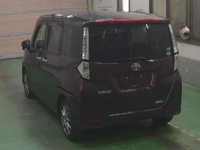 TOYOTA TANK