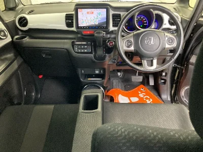 HONDA N BOX SLASH