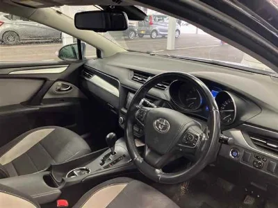 TOYOTA AVENSIS WAGON
