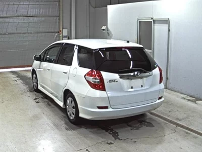 HONDA FIT SHUTTLE