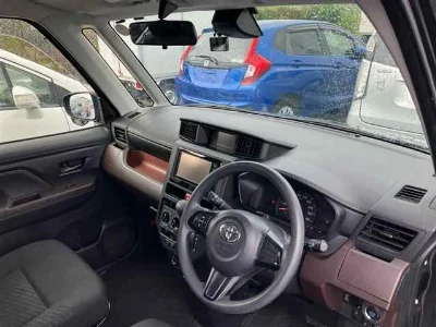 TOYOTA TANK