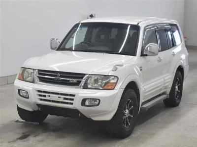 MITSUBISHI PAJERO