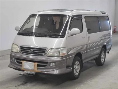 TOYOTA HIACE