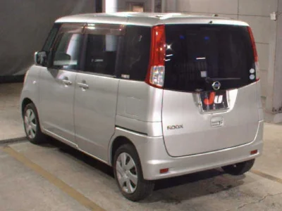 NISSAN ROOX