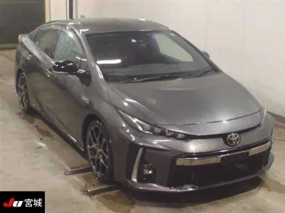TOYOTA PRIUS PHV