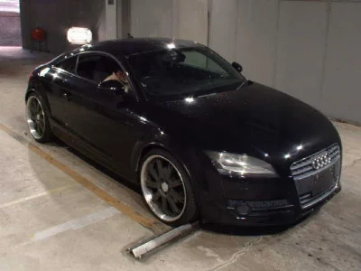 AUDI TT