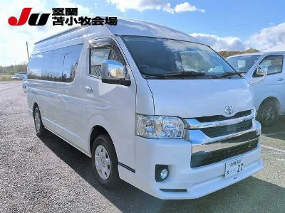 TOYOTA HIACE