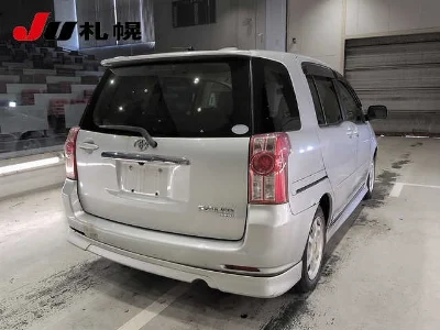 TOYOTA RAUM