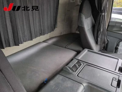 MITSUBISHI FUSO SUPER GREAT