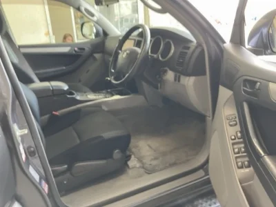 TOYOTA HILUX SURF
