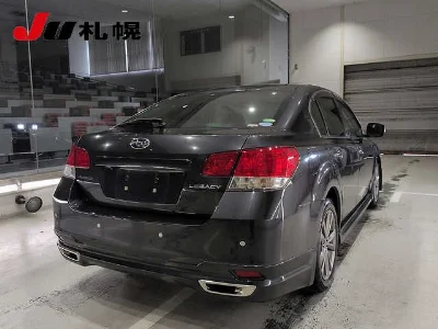 SUBARU LEGACY B4