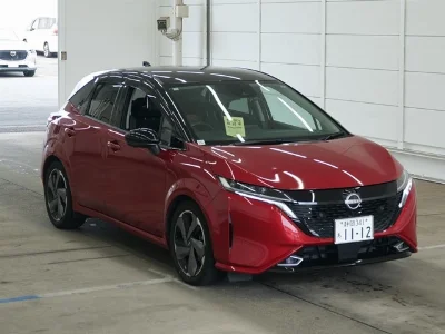 NISSAN AURA