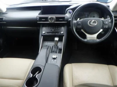 LEXUS IS