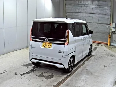 NISSAN ROOX